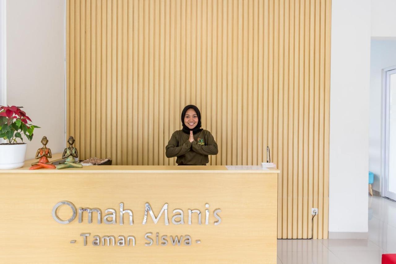 Omah Manis Vandrarhem Yogyakarta Exteriör bild